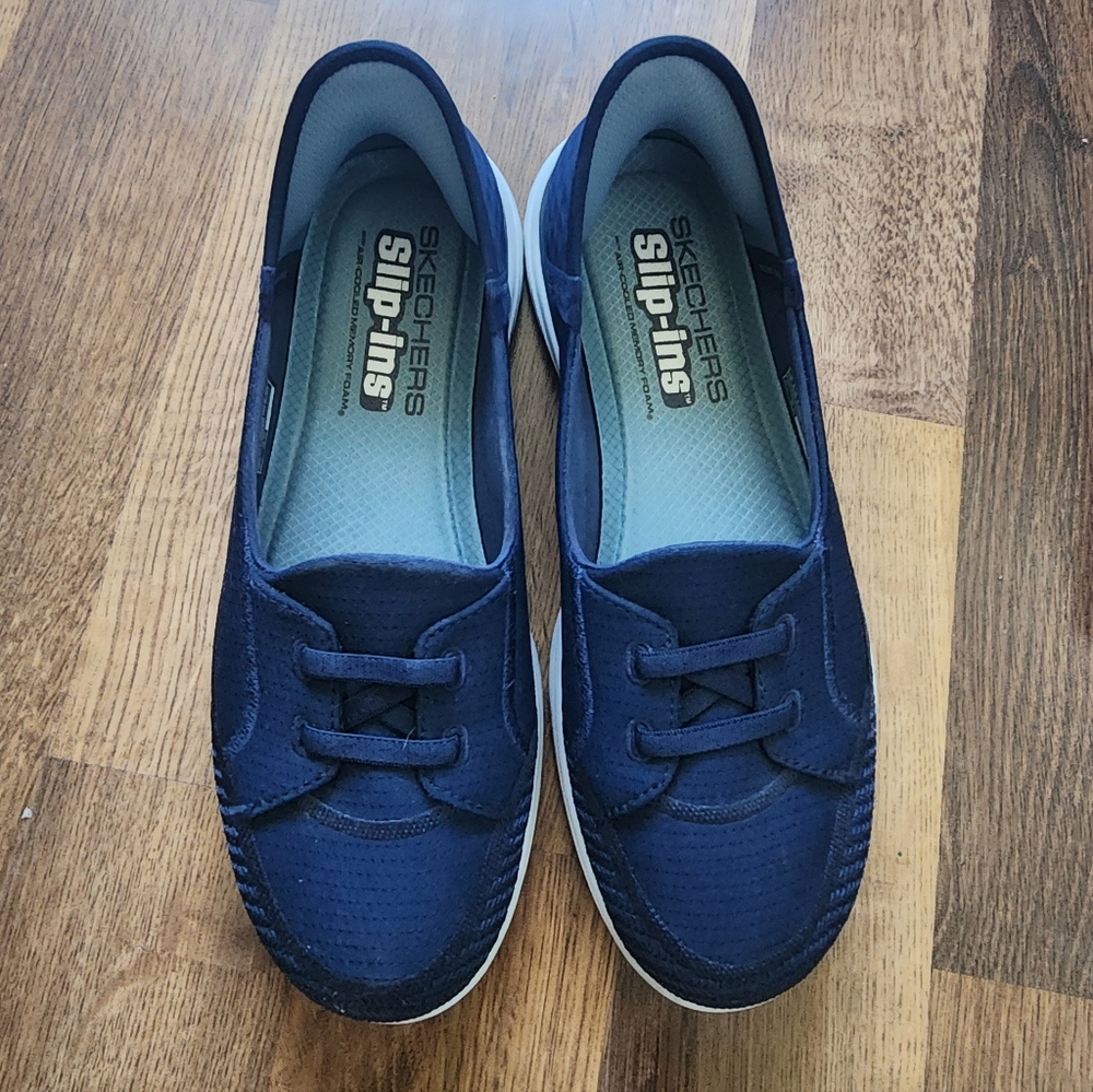 Skechers Women's Navy Slip-On Sneakers